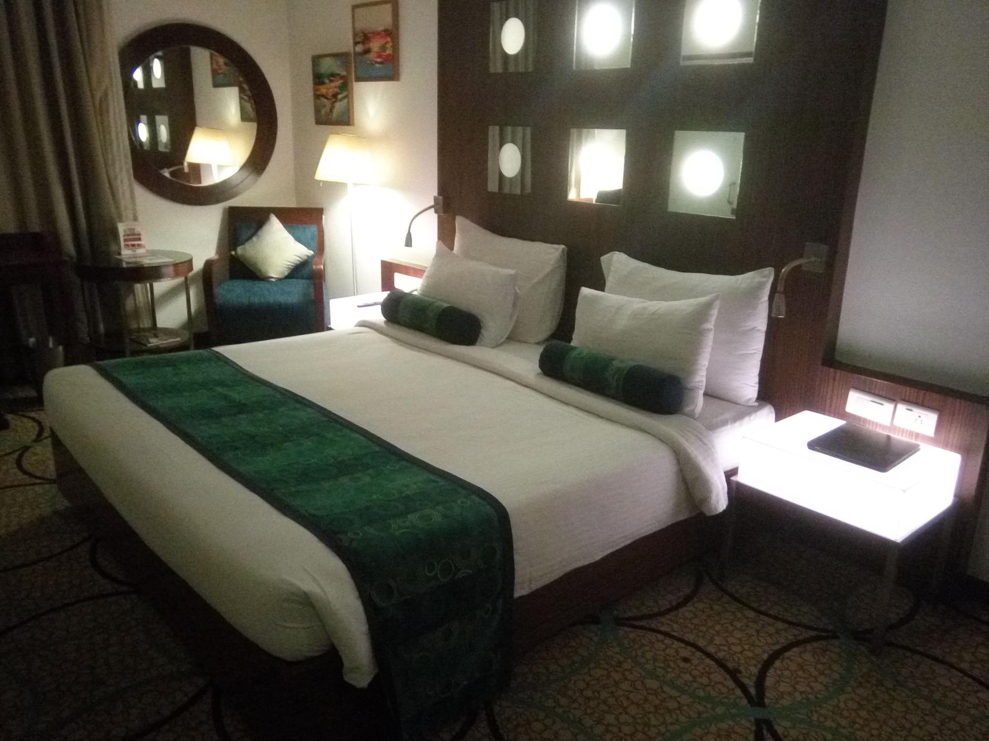 Pride Hotel, Chennai Exterior photo