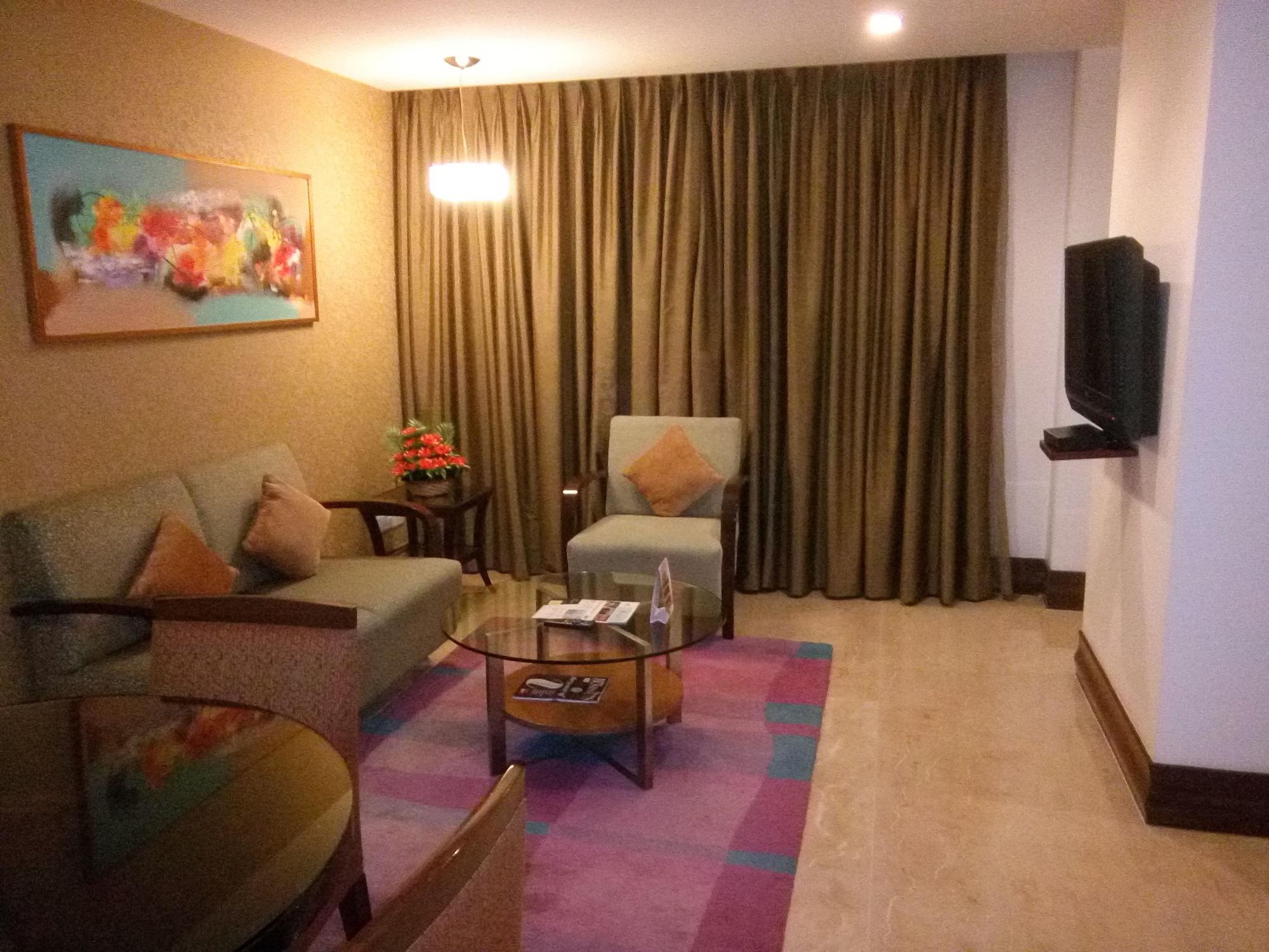 Pride Hotel, Chennai Exterior photo