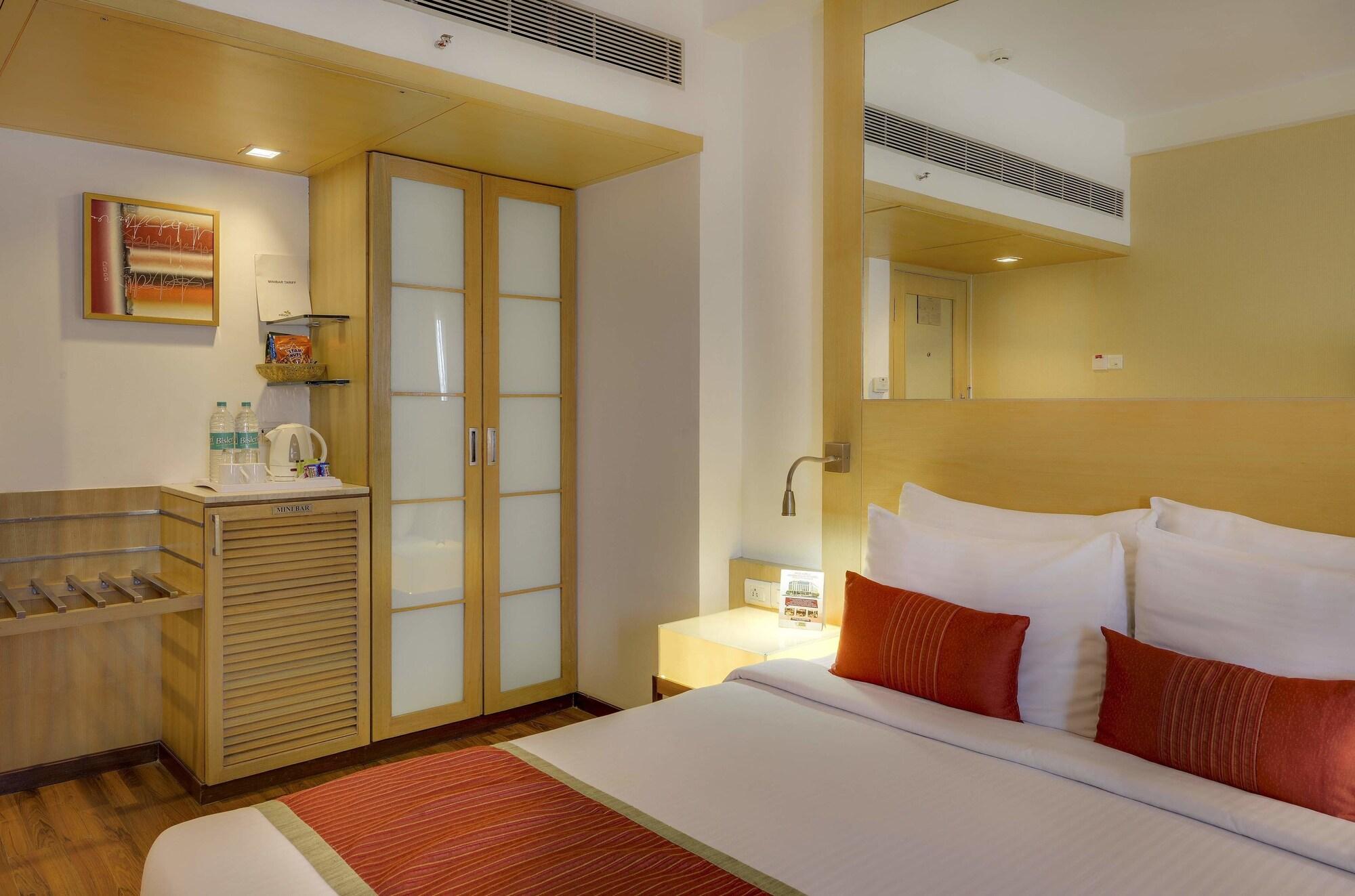 Pride Hotel, Chennai Exterior photo