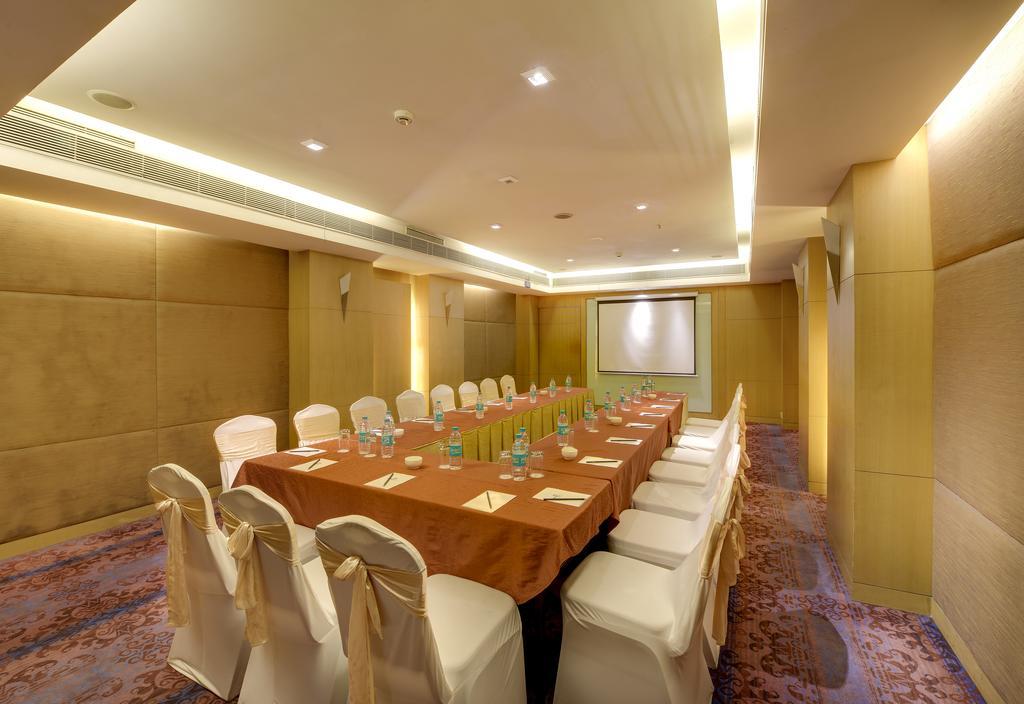 Pride Hotel, Chennai Exterior photo
