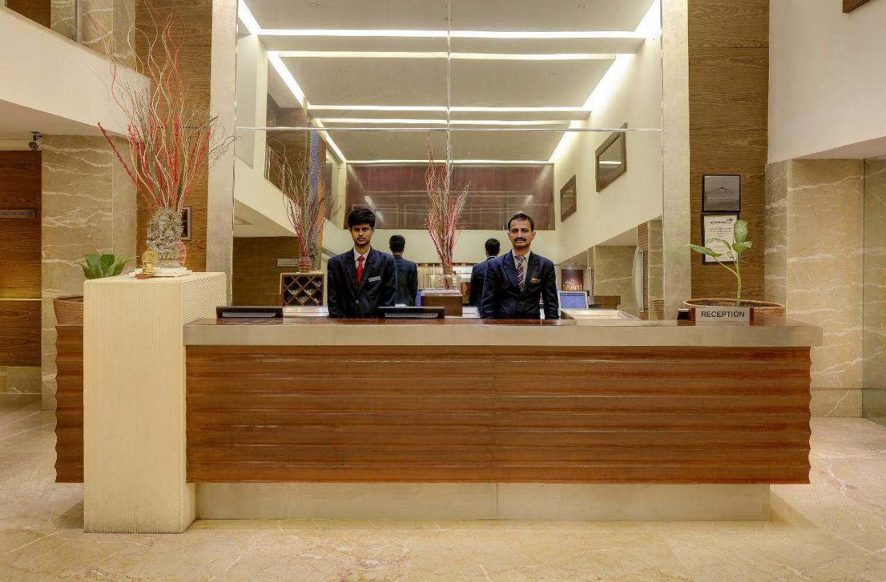 Pride Hotel, Chennai Exterior photo